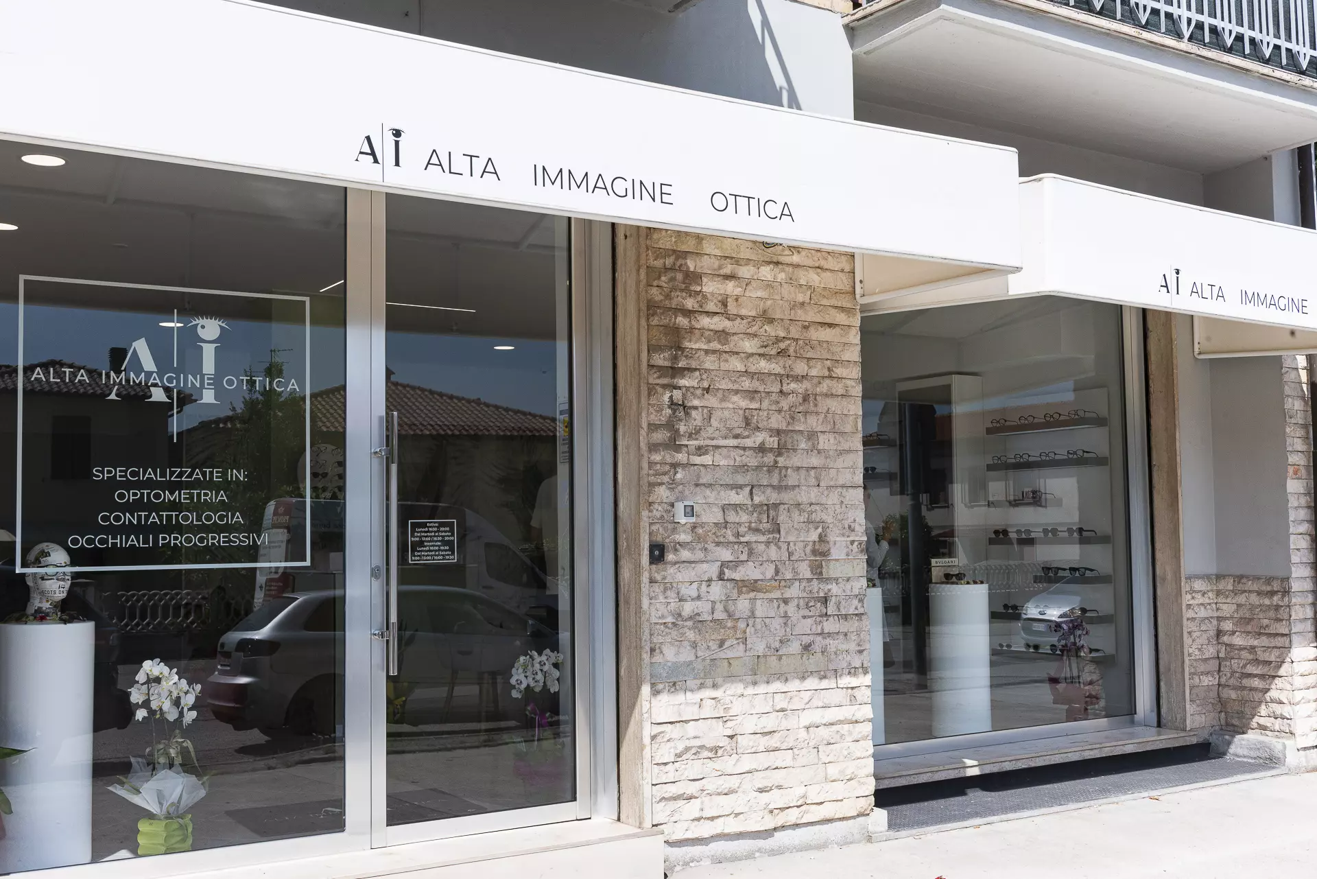 Ingresso del negozio di ottica Alta Immagine Ottica di Spoleto, rivenditore moscot umbria
